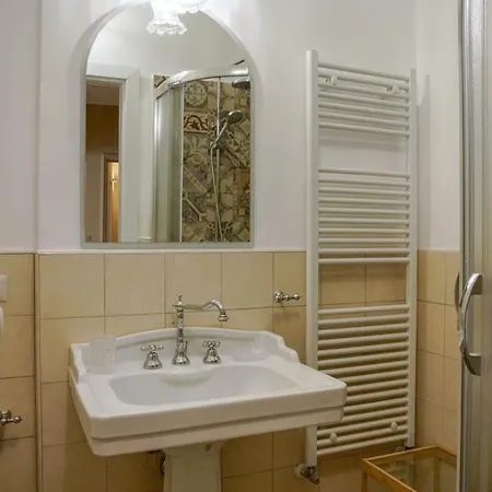 Bed and Breakfast I Sei Volti 4*