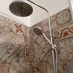 I Sei Volti 4*