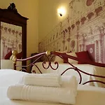 I Sei Volti Bed & Breakfast 4*
