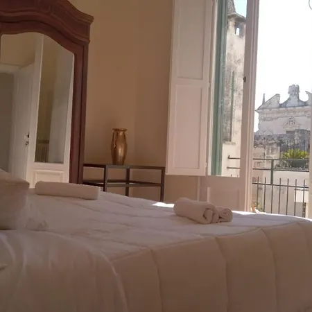 I Sei Volti Лечче